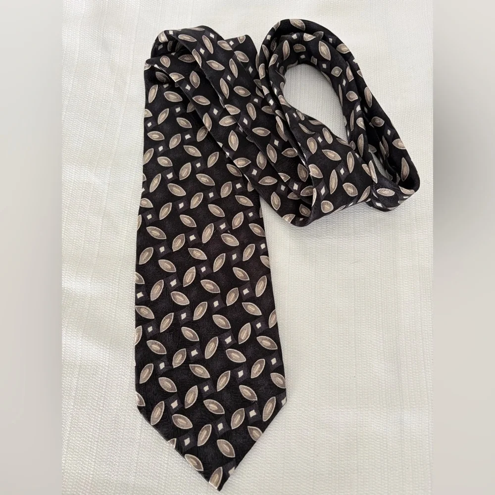 Carlos Devenezia men’s Silk Tie Roma Barcelona Brown Geometric Classic(B123)✨